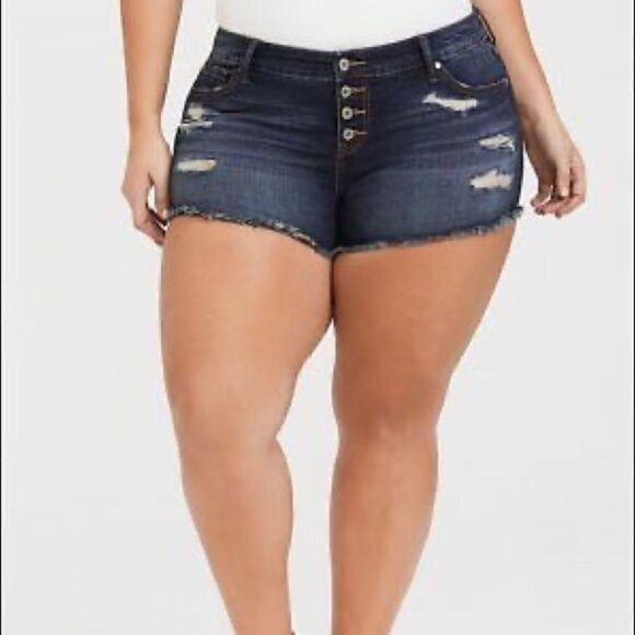 Torrid 3.5 Short HRMSA Button Fly Denim Jean Shorts Raw Hem - Picture 2 of 6